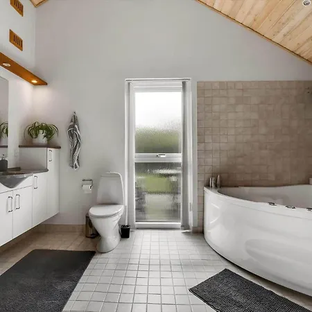 C11323-tarm-brombaervej-8 * Tarm