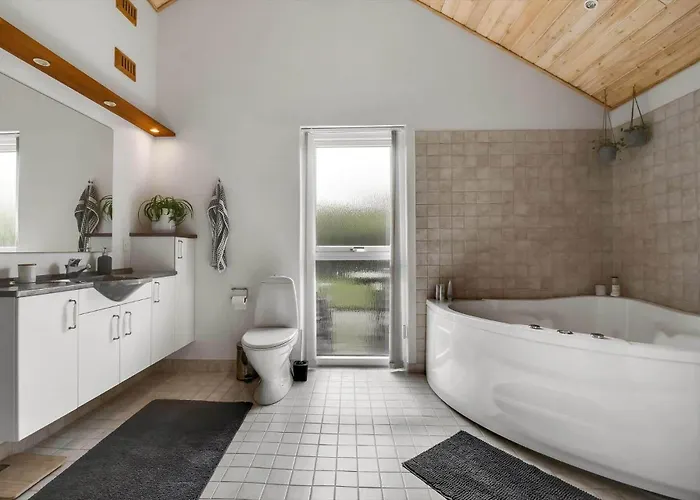 C11323-tarm-brombaervej-8 * Tarm